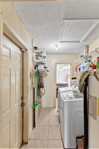 7690 SW 7th Ct, North Lauderdale, FL 33068