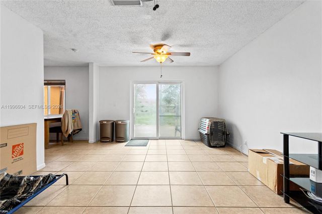 7690 SW 7th Ct, North Lauderdale, FL 33068