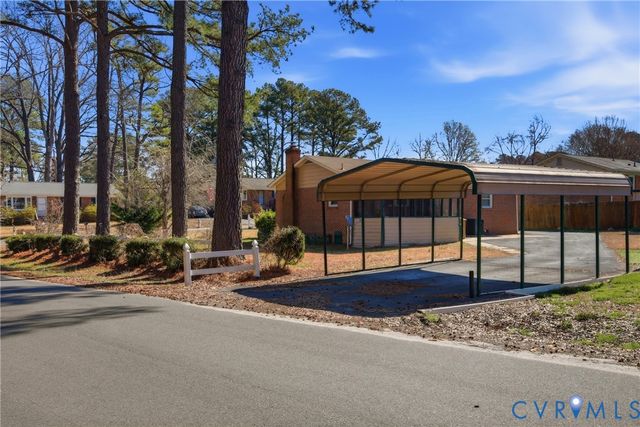 9812 Luscombe Ln, Henrico, VA 23228