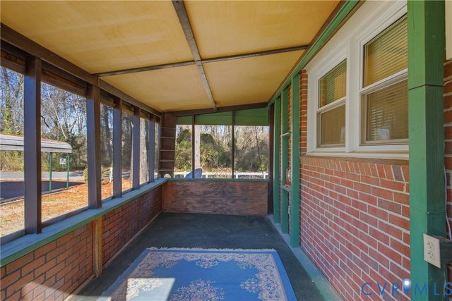 9812 Luscombe Ln, Henrico, VA 23228