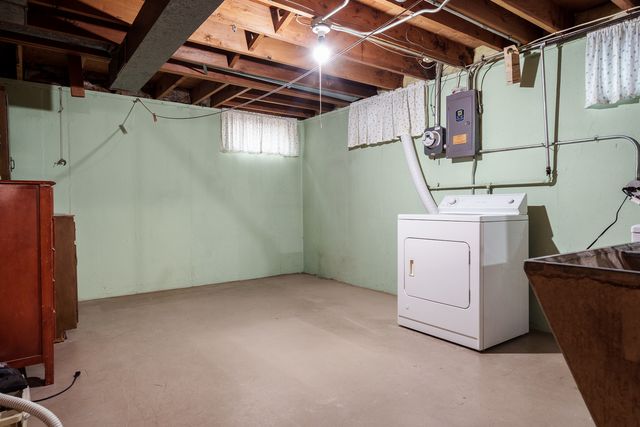 3308 WESLEYAN Avenue, Rockford, IL 61108