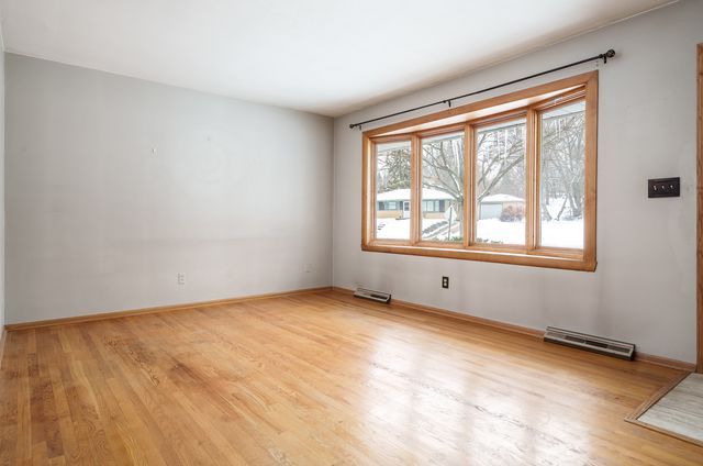 3308 WESLEYAN Avenue, Rockford, IL 61108