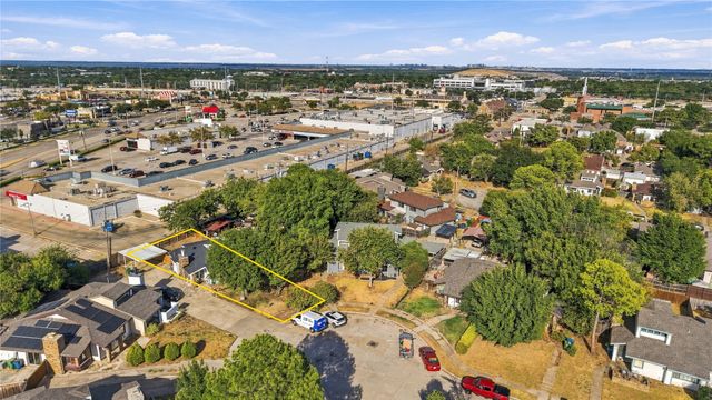 501 Hunters Glen Street, Lewisville, TX 75067