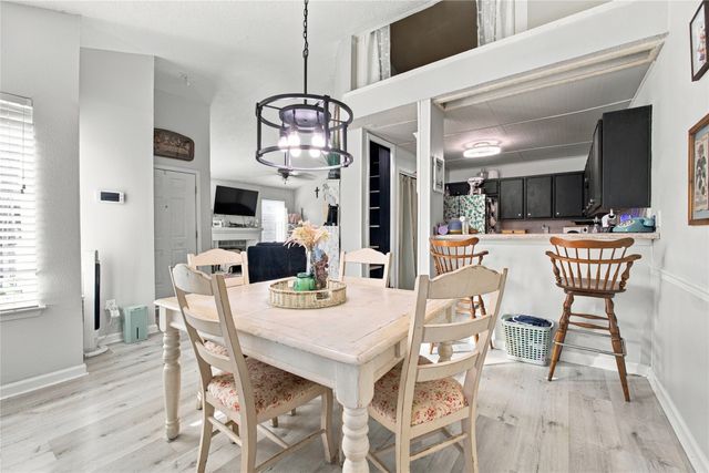501 Hunters Glen Street, Lewisville, TX 75067