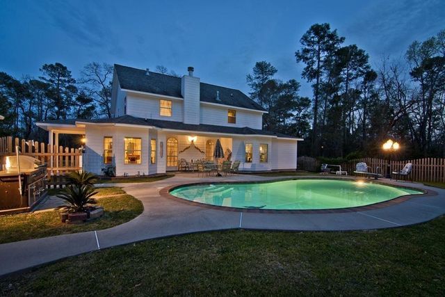 15217 Paradise Point Drive, Willis, TX 77318