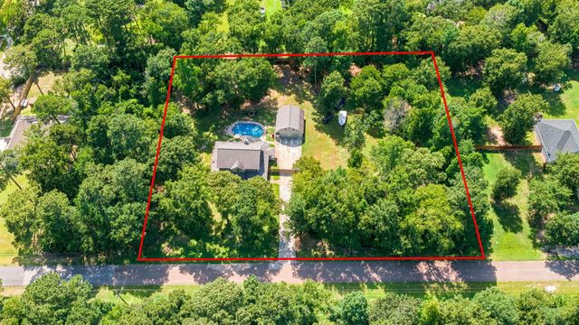 15217 Paradise Point Drive, Willis, TX 77318