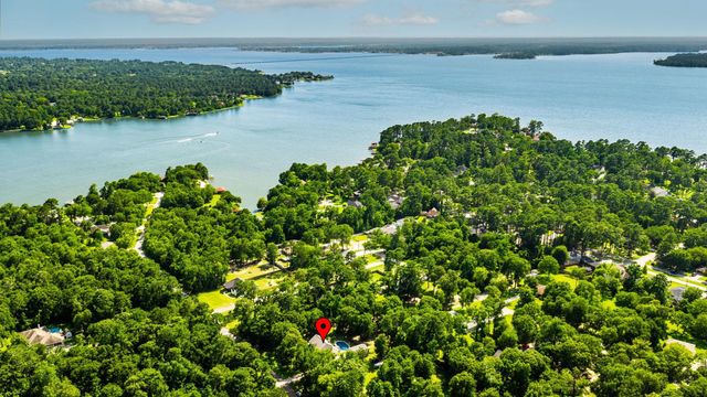 15217 Paradise Point Drive, Willis, TX 77318