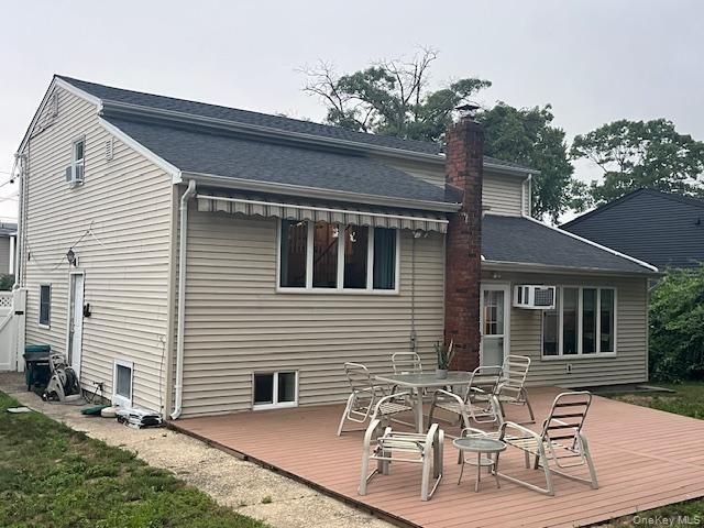 385 Garden Street, West Islip, NY 11795