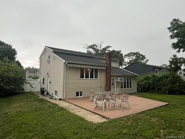 385 Garden Street, West Islip, NY 11795