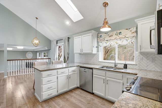 15718 E 21st Ct, Spokane Valley, WA 99037