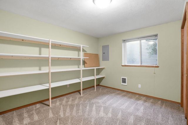 15718 E 21st Ct, Spokane Valley, WA 99037