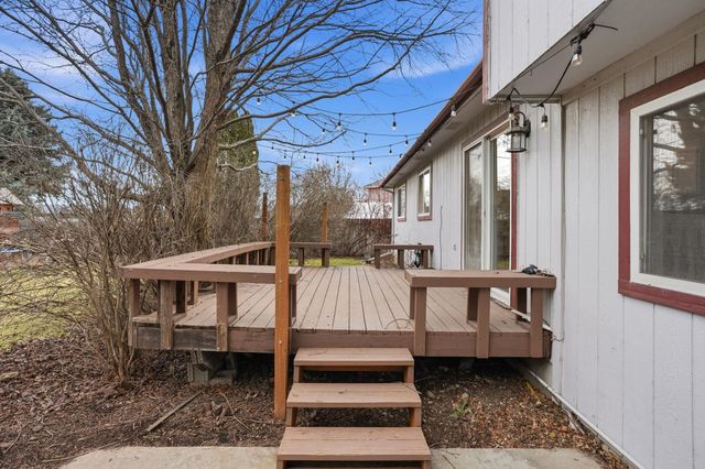 15718 E 21st Ct, Spokane Valley, WA 99037