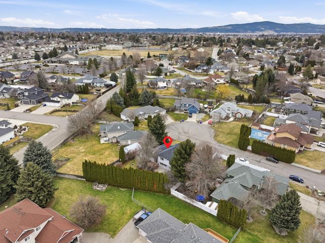 15718 E 21st Ct, Spokane Valley, WA 99037