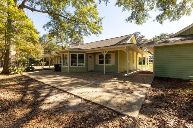 71 Griffith Rd., Hattiesburg, MS 39402