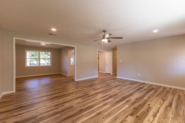 71 Griffith Rd., Hattiesburg, MS 39402