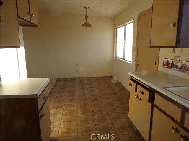 6810 Maude Adams, Twentynine Palms, CA 92277