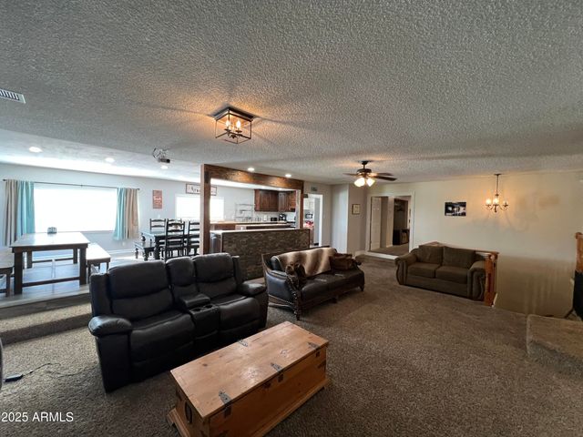 201 S 6TH Place, Show Low, AZ 85901