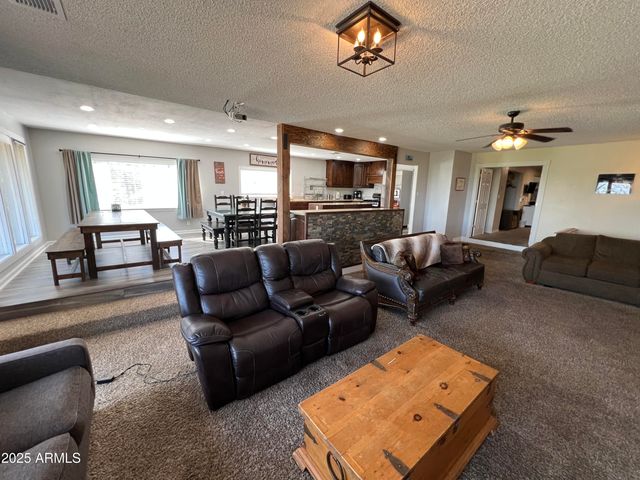 201 S 6TH Place, Show Low, AZ 85901