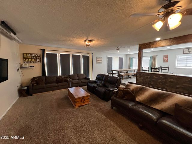 201 S 6TH Place, Show Low, AZ 85901