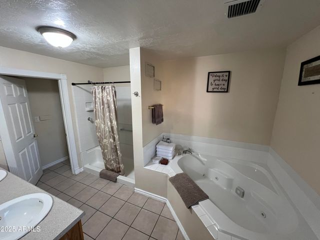 201 S 6TH Place, Show Low, AZ 85901