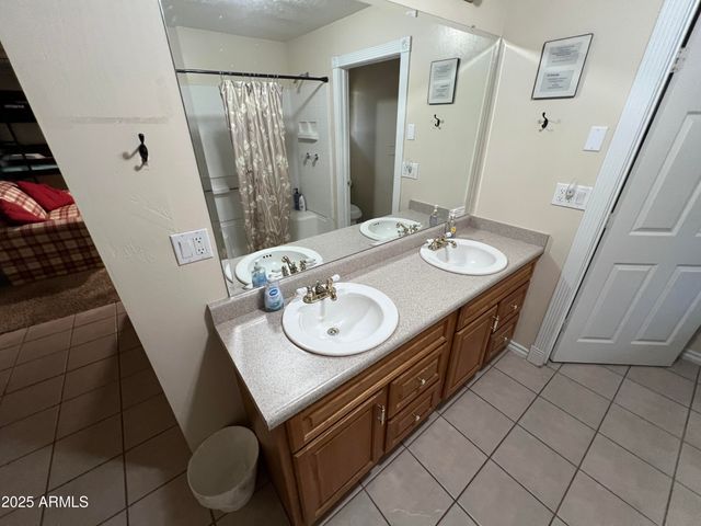 201 S 6TH Place, Show Low, AZ 85901