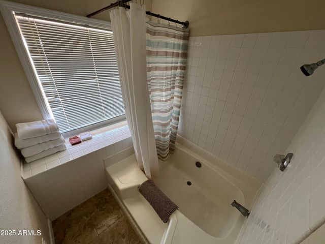 201 S 6TH Place, Show Low, AZ 85901