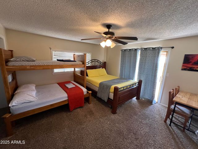 201 S 6TH Place, Show Low, AZ 85901