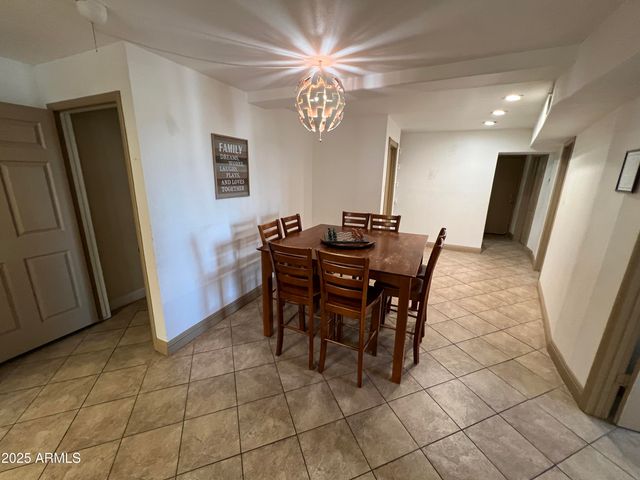 201 S 6TH Place, Show Low, AZ 85901