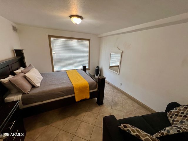 201 S 6TH Place, Show Low, AZ 85901