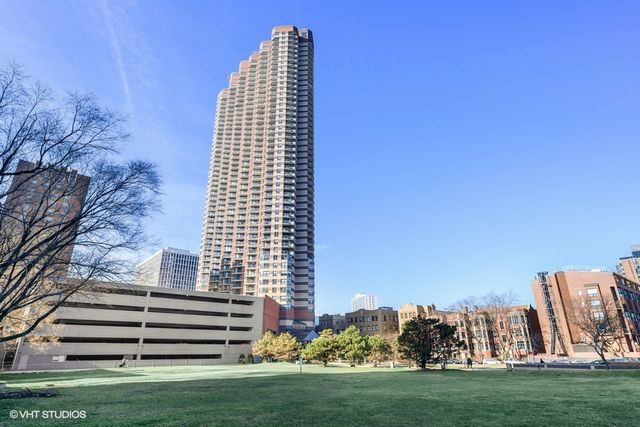 3660 N LAKE SHORE Drive 2407, Chicago, IL 60613