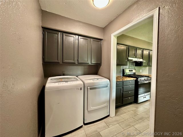 1705 S Muskogee Place, Claremore, OK 74019