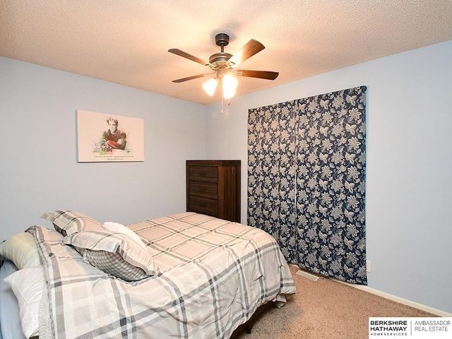 421 Sante Fe Trail, Lincoln, NE 68521