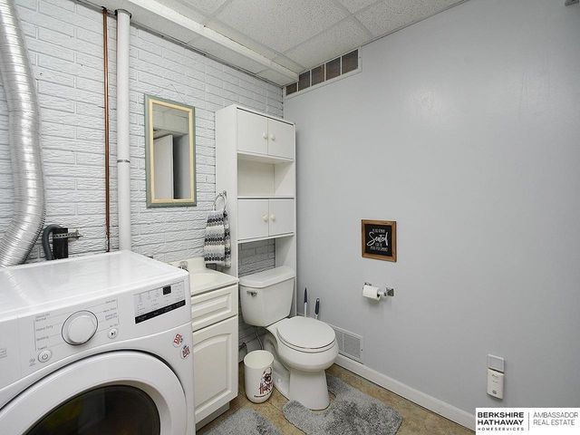 421 Sante Fe Trail, Lincoln, NE 68521