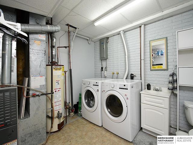 421 Sante Fe Trail, Lincoln, NE 68521