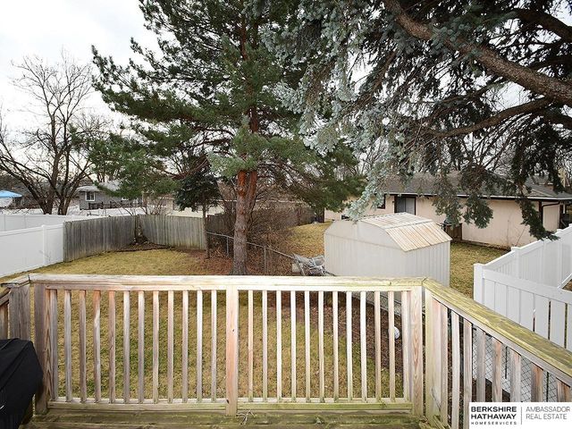 421 Sante Fe Trail, Lincoln, NE 68521