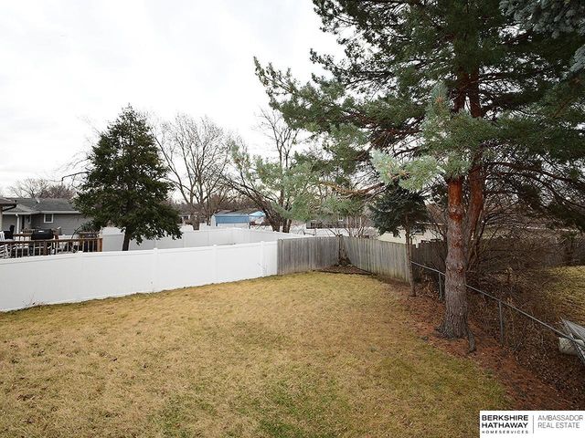 421 Sante Fe Trail, Lincoln, NE 68521