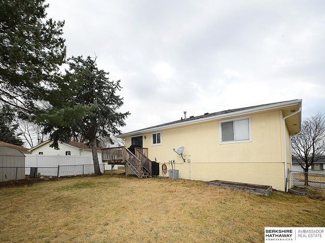 421 Sante Fe Trail, Lincoln, NE 68521