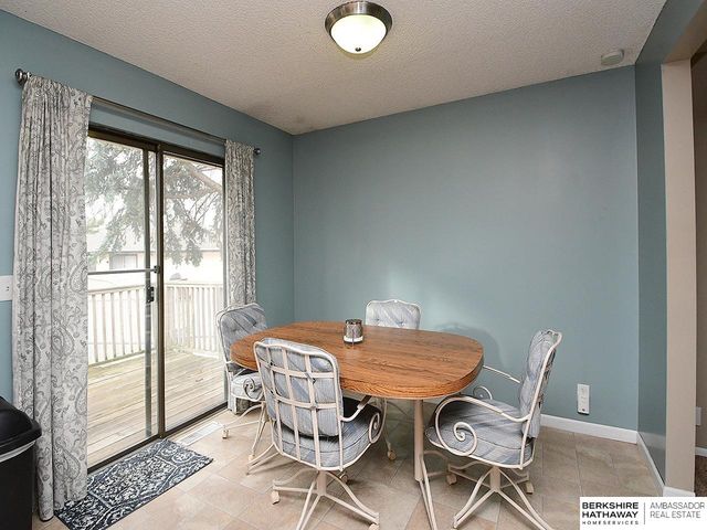 421 Sante Fe Trail, Lincoln, NE 68521