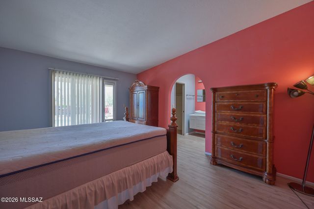6520 E Calle De Amigos, Tucson, AZ 85750