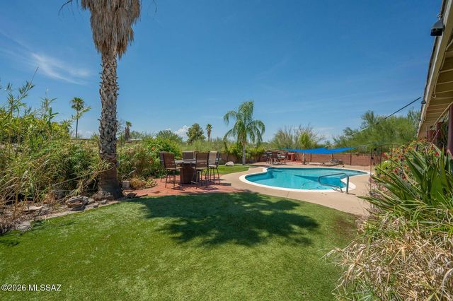 6520 E Calle De Amigos, Tucson, AZ 85750