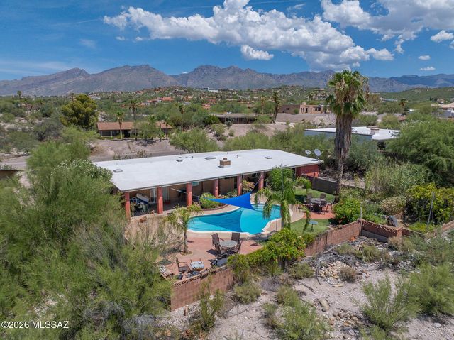 6520 E Calle De Amigos, Tucson, AZ 85750