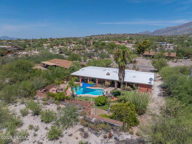 6520 E Calle De Amigos, Tucson, AZ 85750