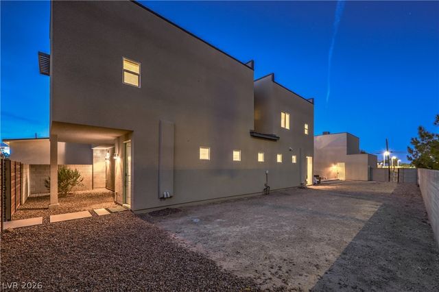 1335 South 8th Street, Las Vegas, NV 89104