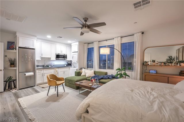 1335 South 8th Street, Las Vegas, NV 89104