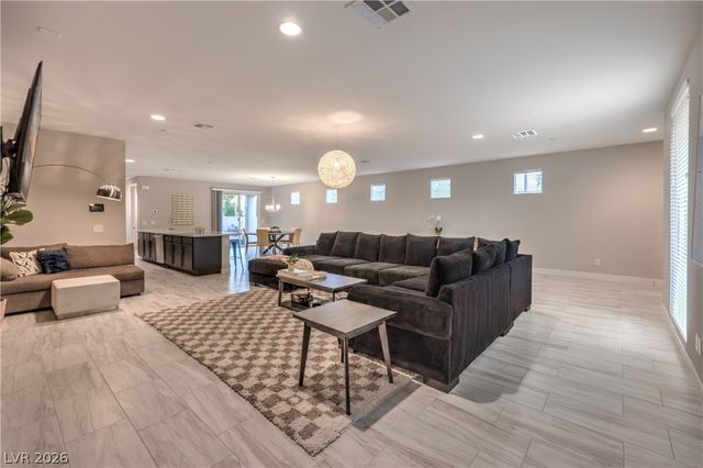 1335 South 8th Street, Las Vegas, NV 89104