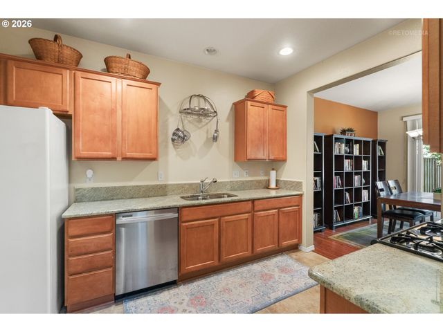 21147 Sw MADEIRA Ter, Sherwood, OR 97140