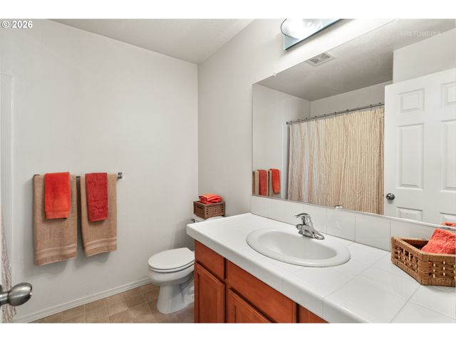 21147 Sw MADEIRA Ter, Sherwood, OR 97140