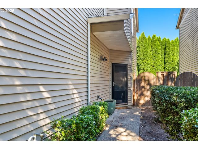 21147 Sw MADEIRA Ter, Sherwood, OR 97140