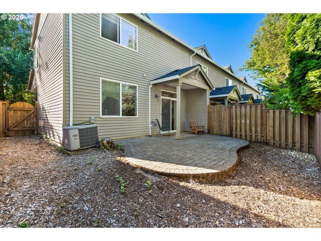 21147 Sw MADEIRA Ter, Sherwood, OR 97140