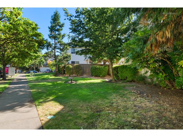 21147 Sw MADEIRA Ter, Sherwood, OR 97140